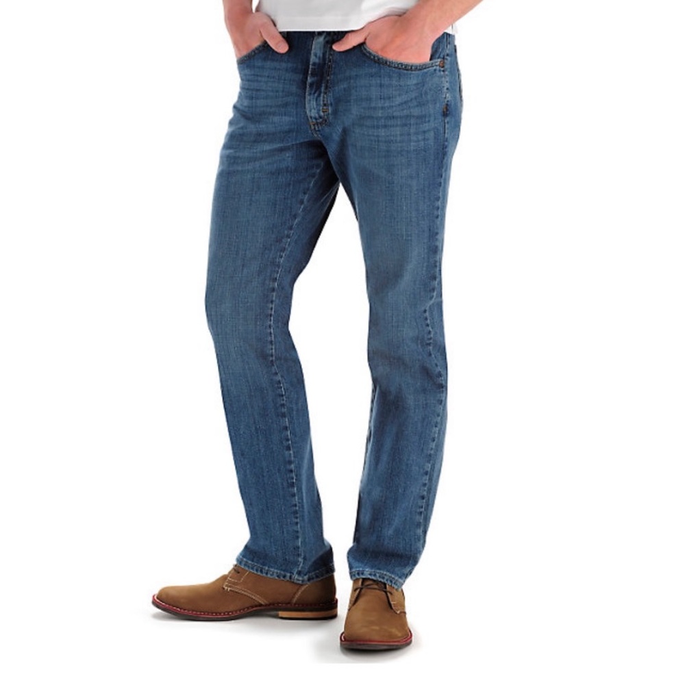 Lee Men’s Extreme  Motion Classic Fit Straight Leg Jeans NWT - Mojo 40 X 32.